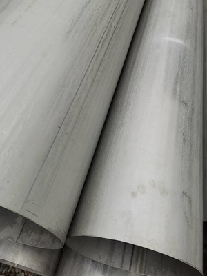 304 304L Pipa Stainless Steel Las Untuk Aplikasi Kekuatan Tinggi Dengan Pengolahan Panas yang Tepat